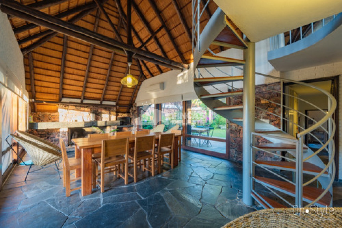 Casa ID.2578/ALQUILO-CASA-PARA-TEMPORADA,-3-DORMITORIOS,-2-BAÑOS,-PARRILLERO,-PUNTA-DEL-ESTE. - ALQUILO CASA PARA TEMPORADA, 3 DORMITORIOS, 2 BAÑOS, PARRILLERO, PUNTA DEL ESTE.