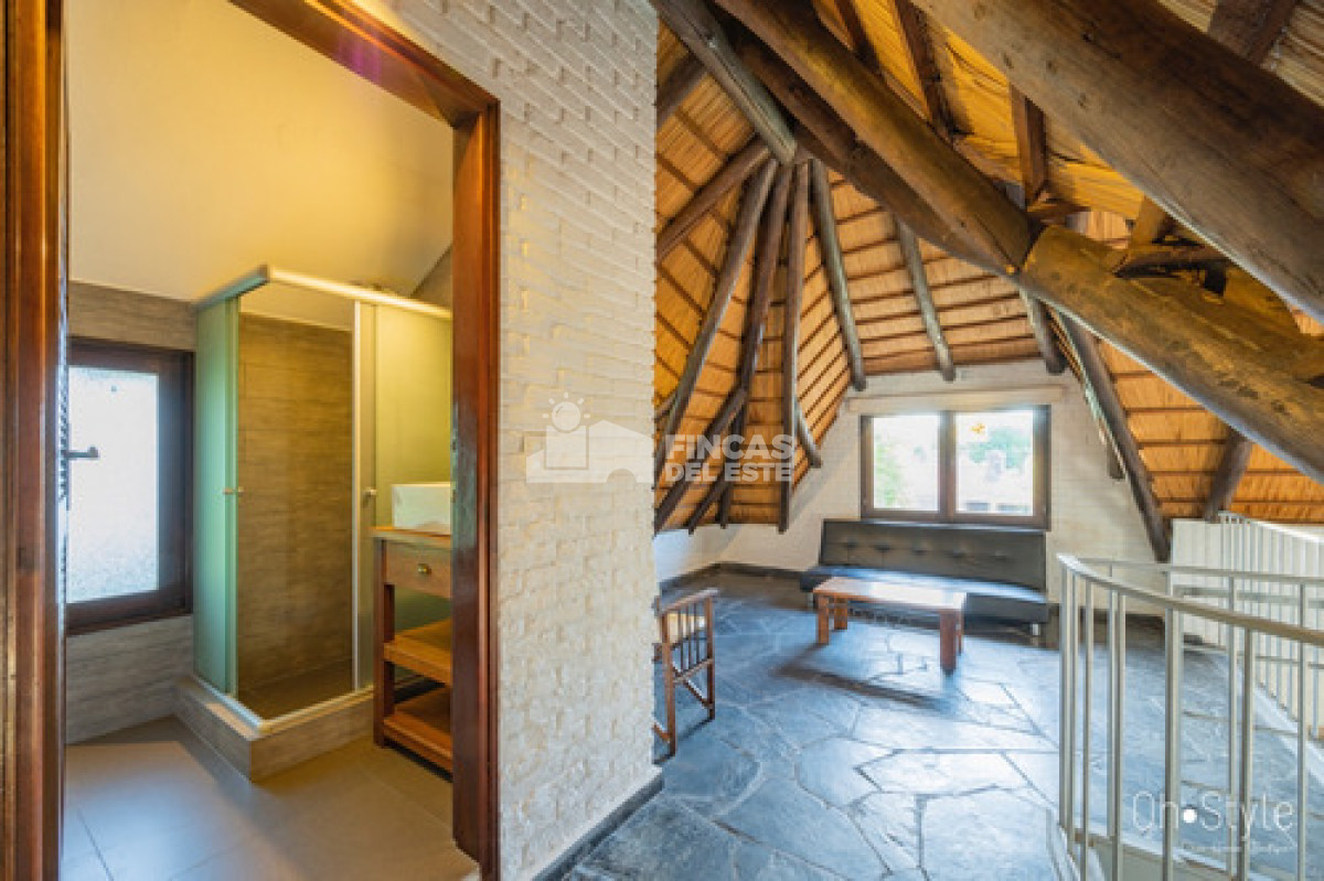 Casa ID.2578/ALQUILO-CASA-PARA-TEMPORADA,-3-DORMITORIOS,-2-BAÑOS,-PARRILLERO,-PUNTA-DEL-ESTE. - ALQUILO CASA PARA TEMPORADA, 3 DORMITORIOS, 2 BAÑOS, PARRILLERO, PUNTA DEL ESTE.