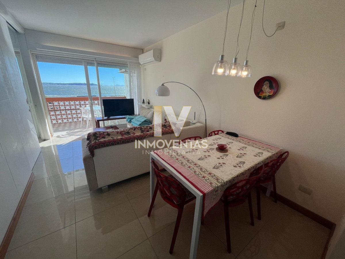 Apartamento ID.4585 - Apartamento en venta frente al mar! Punta del este