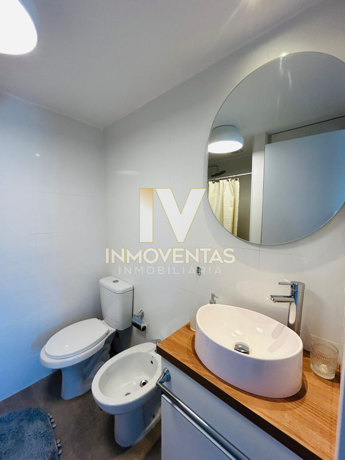 Apartamento ID.4493 - Apartamento en venta y alquiler anual 2 Dormitorios , Playa Mansa, Punta del este 