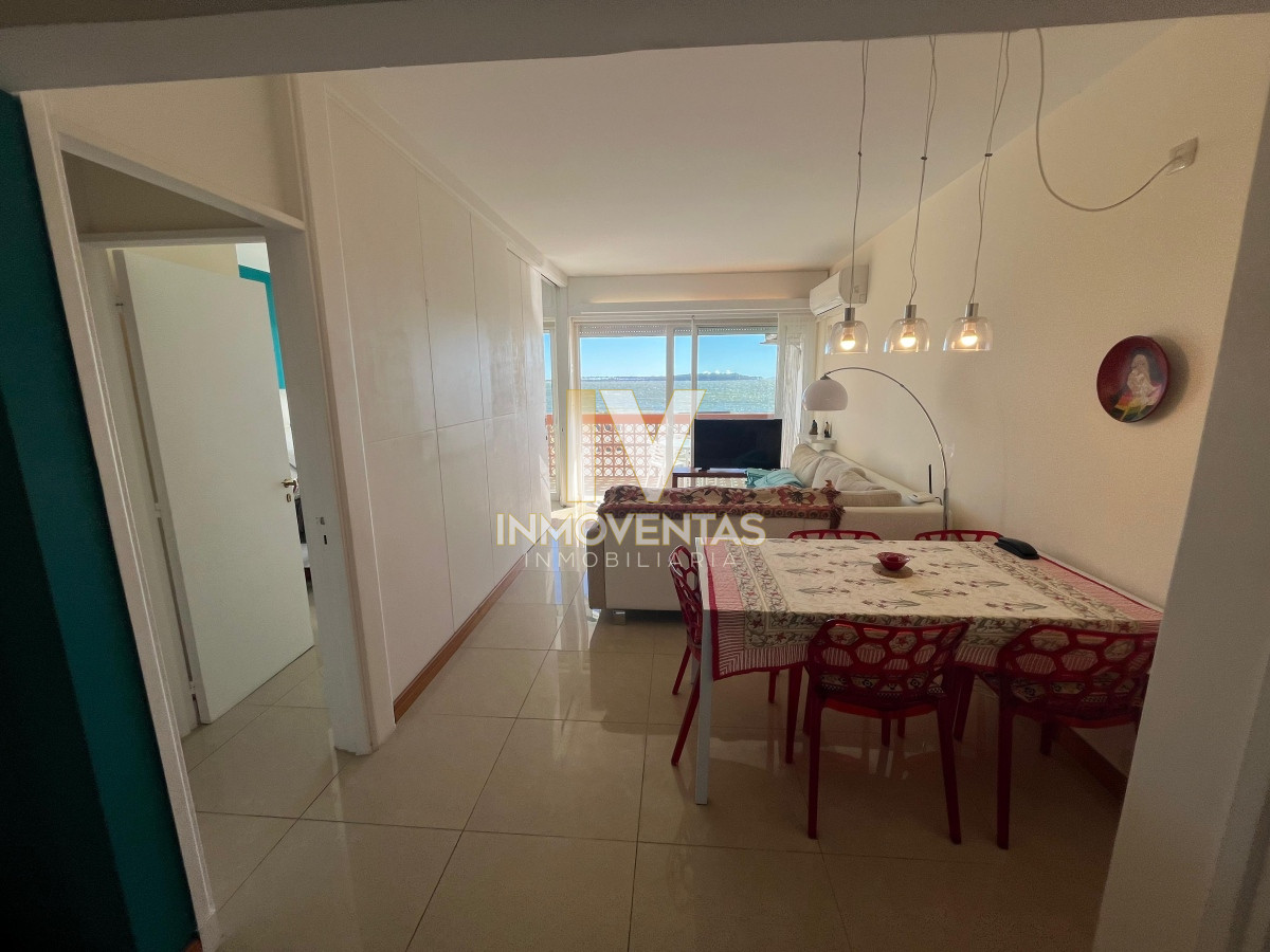 Apartamento ID.4585 - Apartamento en venta frente al mar! Punta del este