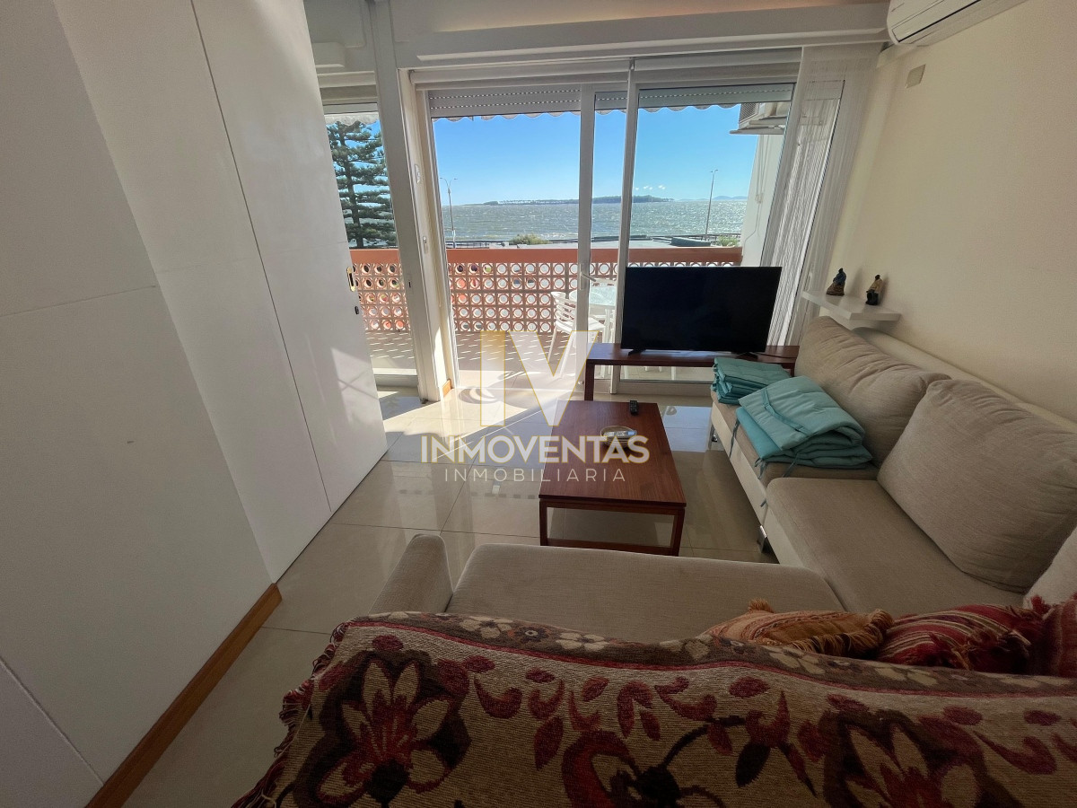 Apartamento ID.4585 - Apartamento en venta frente al mar! Punta del este