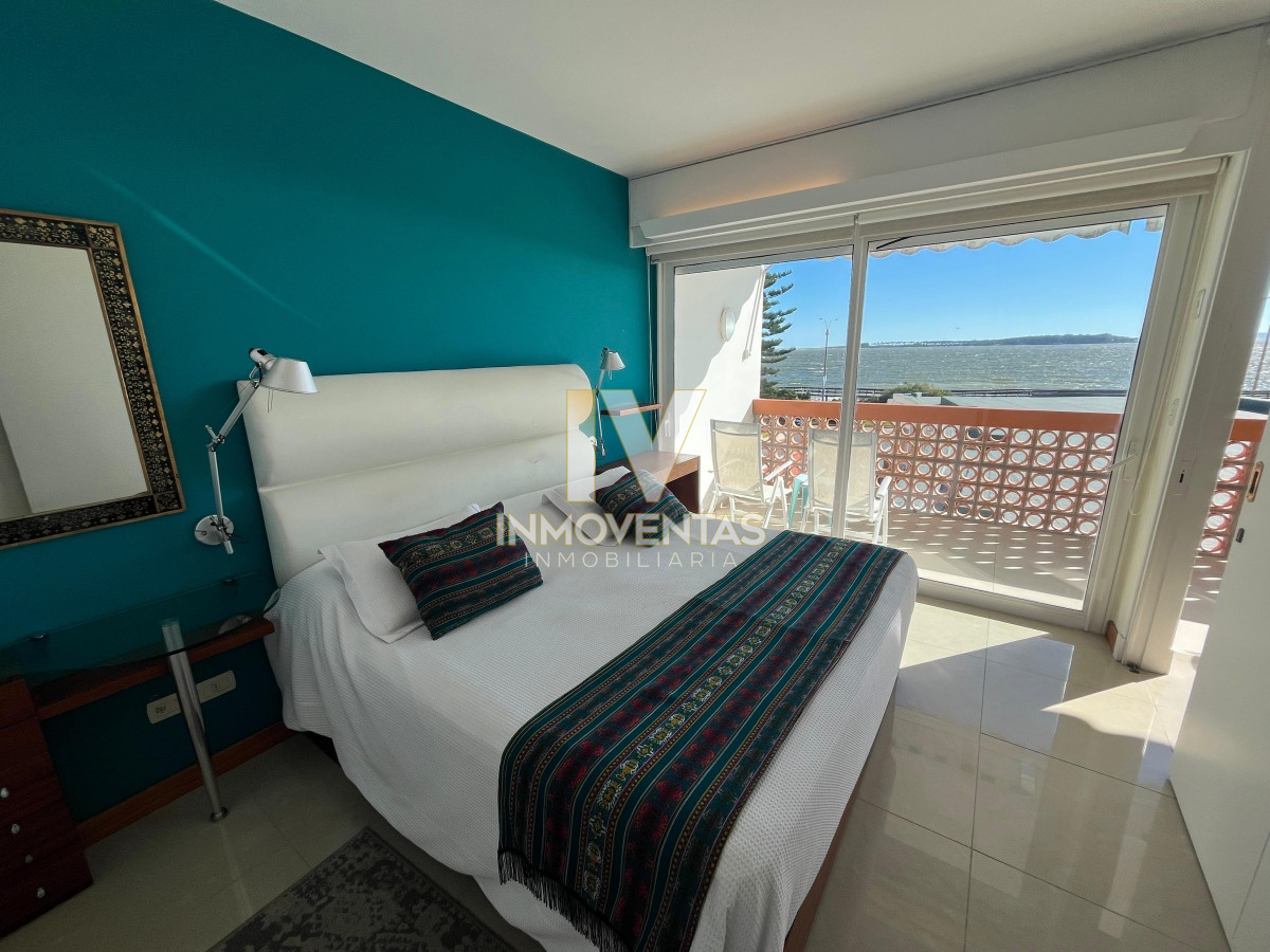 Apartamento ID.4585 - Apartamento en venta frente al mar! Punta del este
