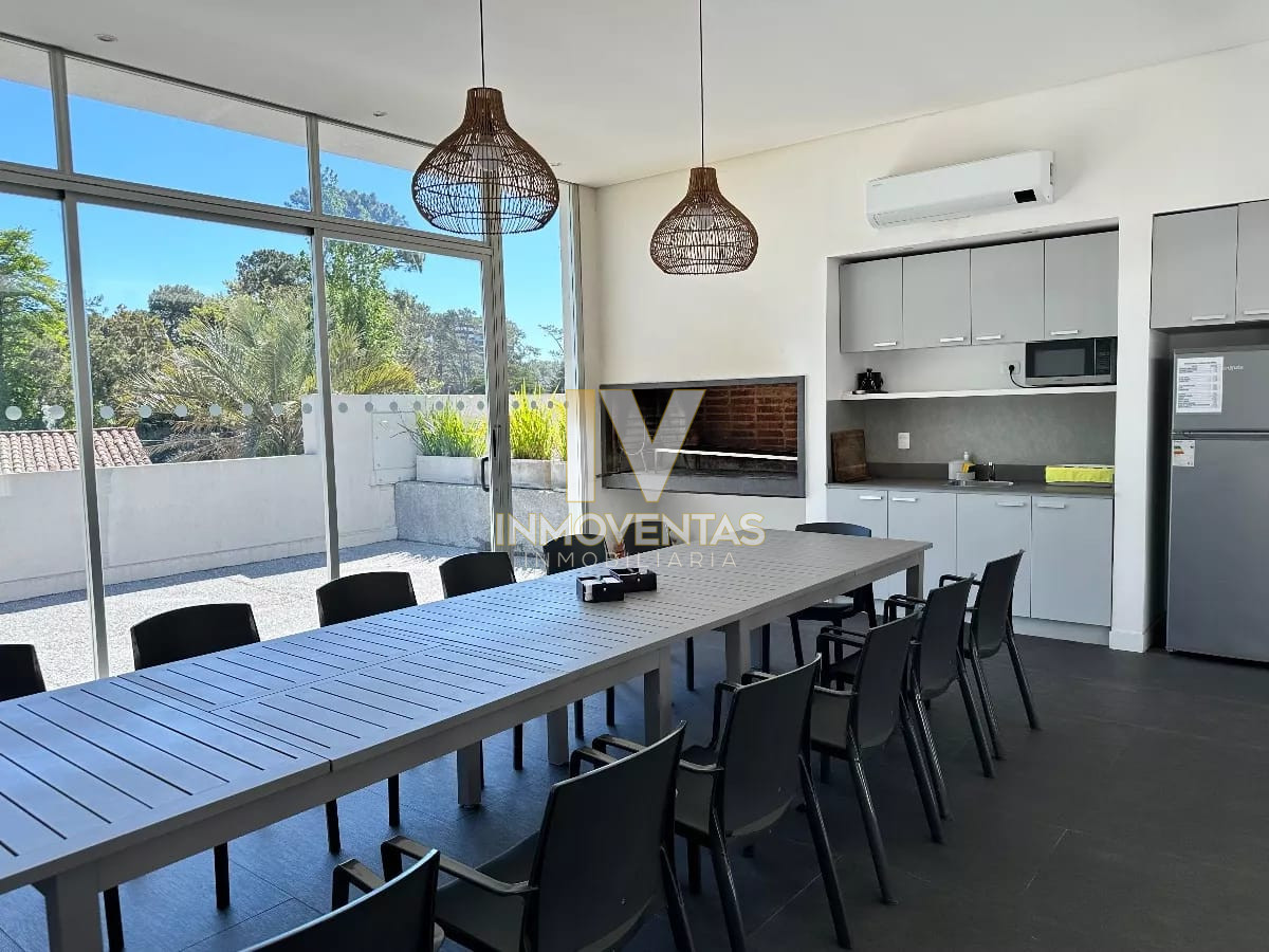 Apartamento ID.4166 - Apartamento En Venta, Roosevelt Punta Del Este.