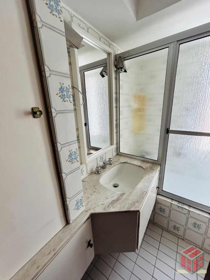 Apartamento ID.8933 - Apartamento en Venta y Alquiler Playa Mansa 3 dormitorios