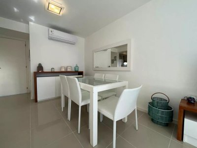 Apartamento en venta - 2 Dormitorios Playa Brava, Punta del Este
