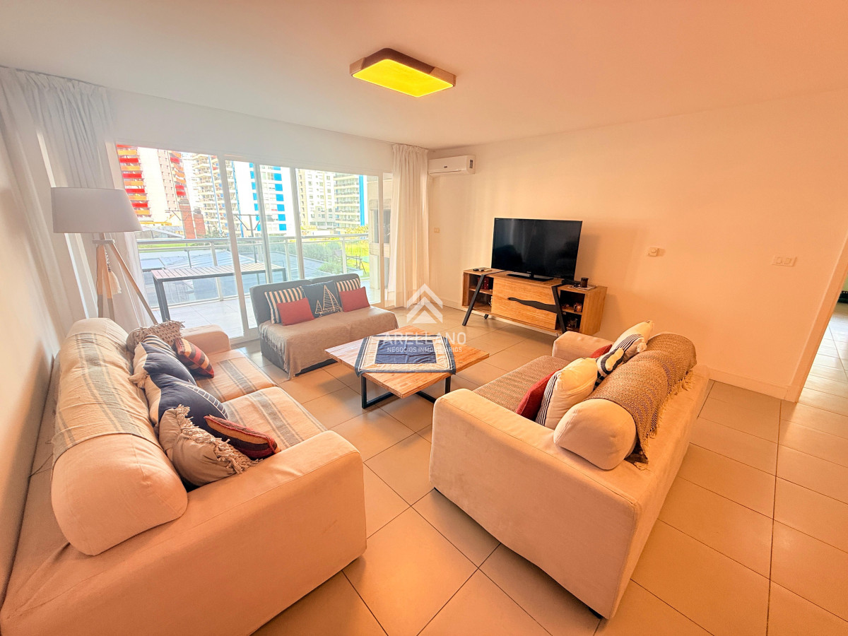 Apartamento ID.5530 - Venta apartamento 3 dormitorios Playa Brava
