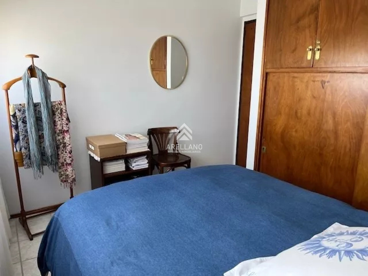 Apartamento ID.4202 - Apartamento en venta frente al mar - 2 dormitorios Playa Mansa.