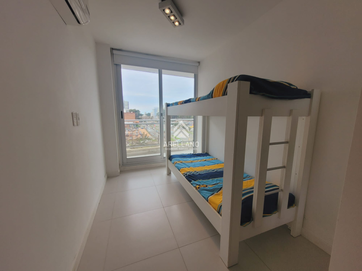 Apartamento ID.4401 - Venta apartamento 2 dormitorios, Punta del Este