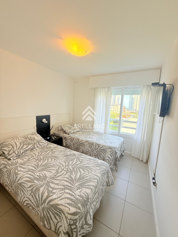 Apartamento ID.5530 - Venta apartamento 3 dormitorios Playa Brava