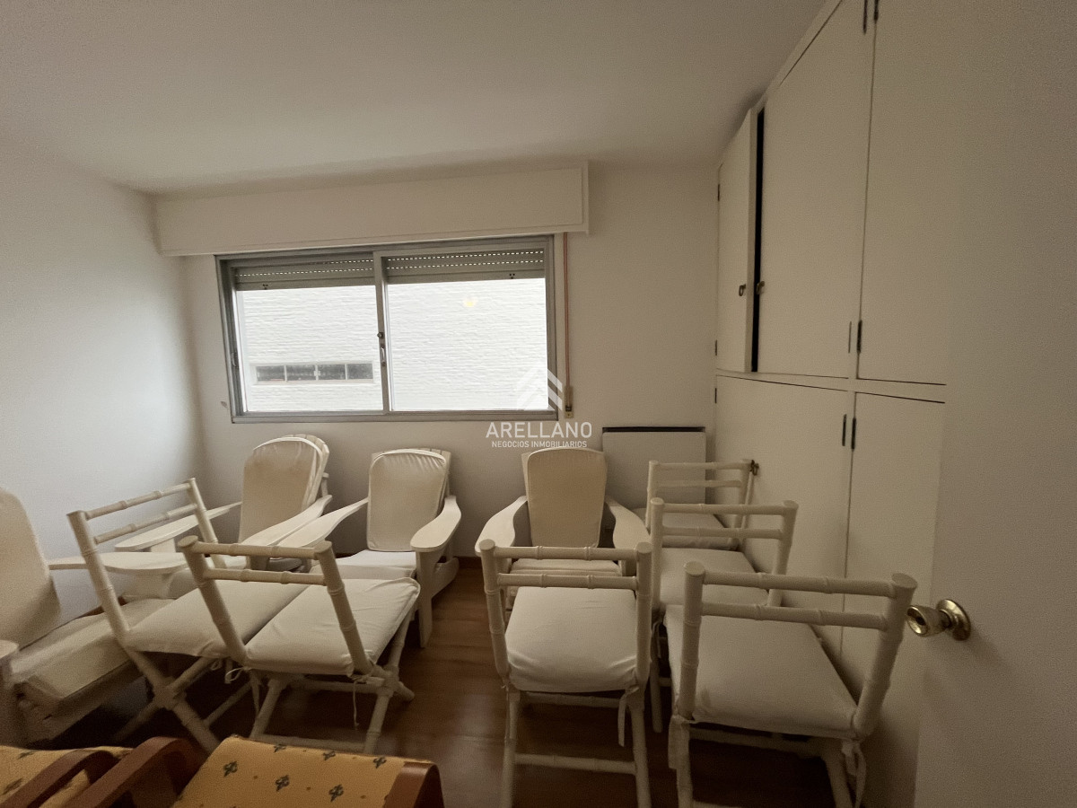 Apartamento ID.3873 - Apartamento en venta, puerto Punta del Este.