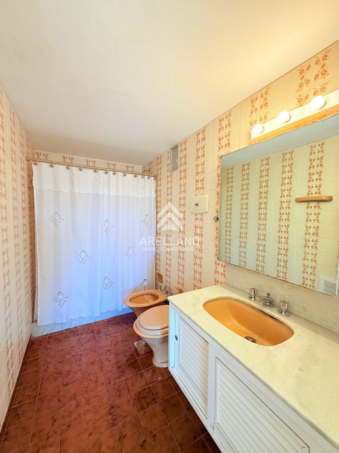 Apartamento ID.4837 - Apartamento en venta - 2 dormitorios y medio Playa Mansa