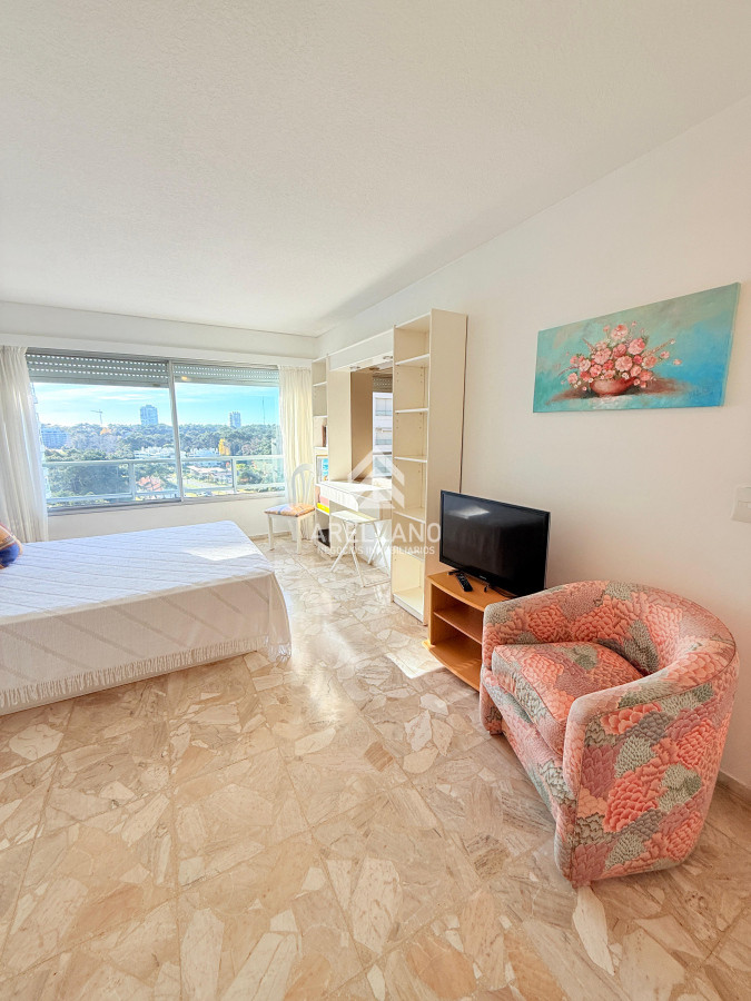 Apartamento ID.4837 - Apartamento en venta - 2 dormitorios y medio Playa Mansa