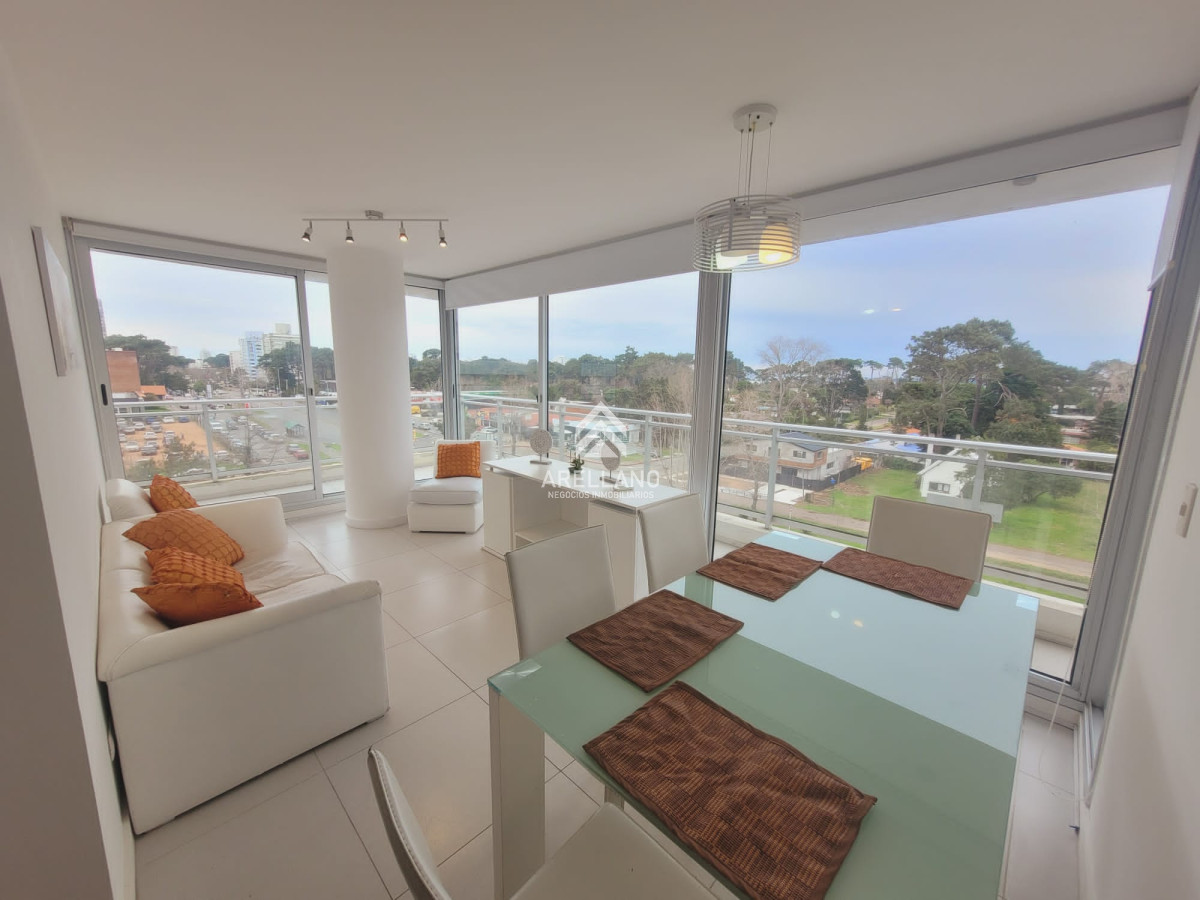 Apartamento ID.4401 - Venta apartamento 2 dormitorios, Punta del Este