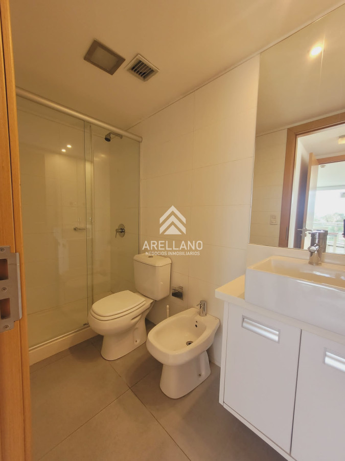 Apartamento ID.4401 - Venta apartamento 2 dormitorios, Punta del Este