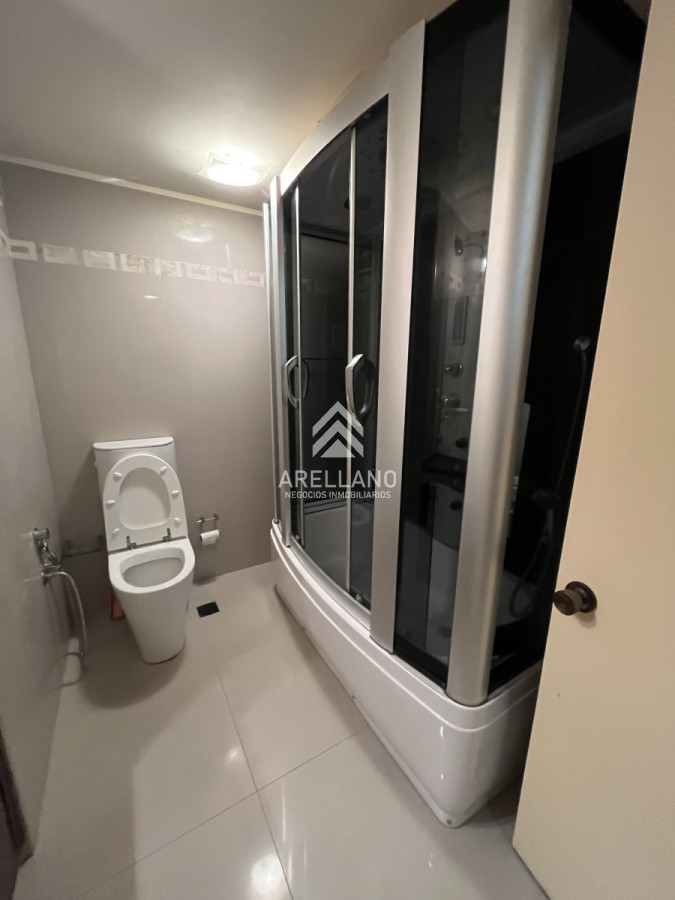 Apartamento ID.3873 - Apartamento en venta, puerto Punta del Este.