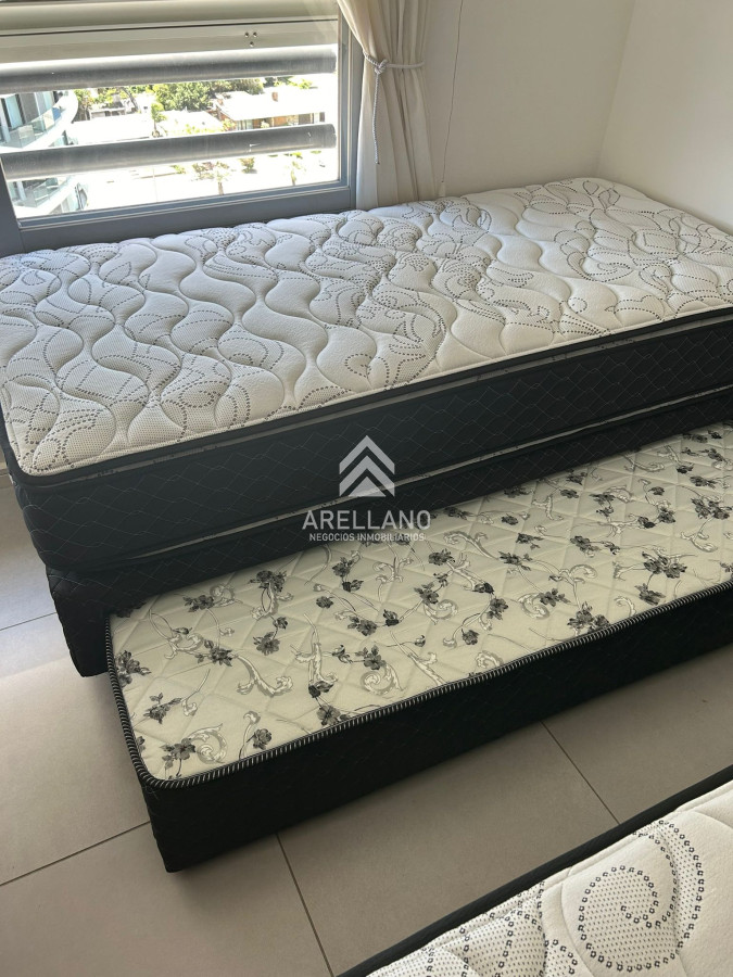 Apartamento ID.3838 - Apartamento en venta y alquiler de 2 dormitorios, Punta Del Este.