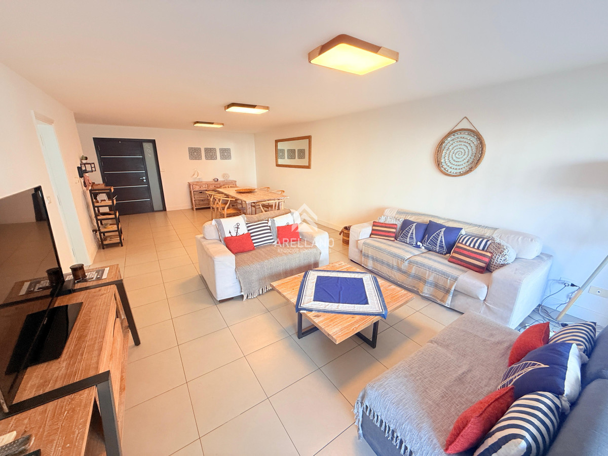 Apartamento ID.5530 - Venta apartamento 3 dormitorios Playa Brava