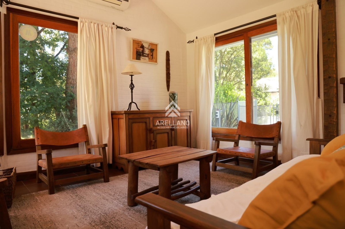 Casa ID.4265 - Casa en venta 4 dormitorios - Pinares Piscina Climatizada.