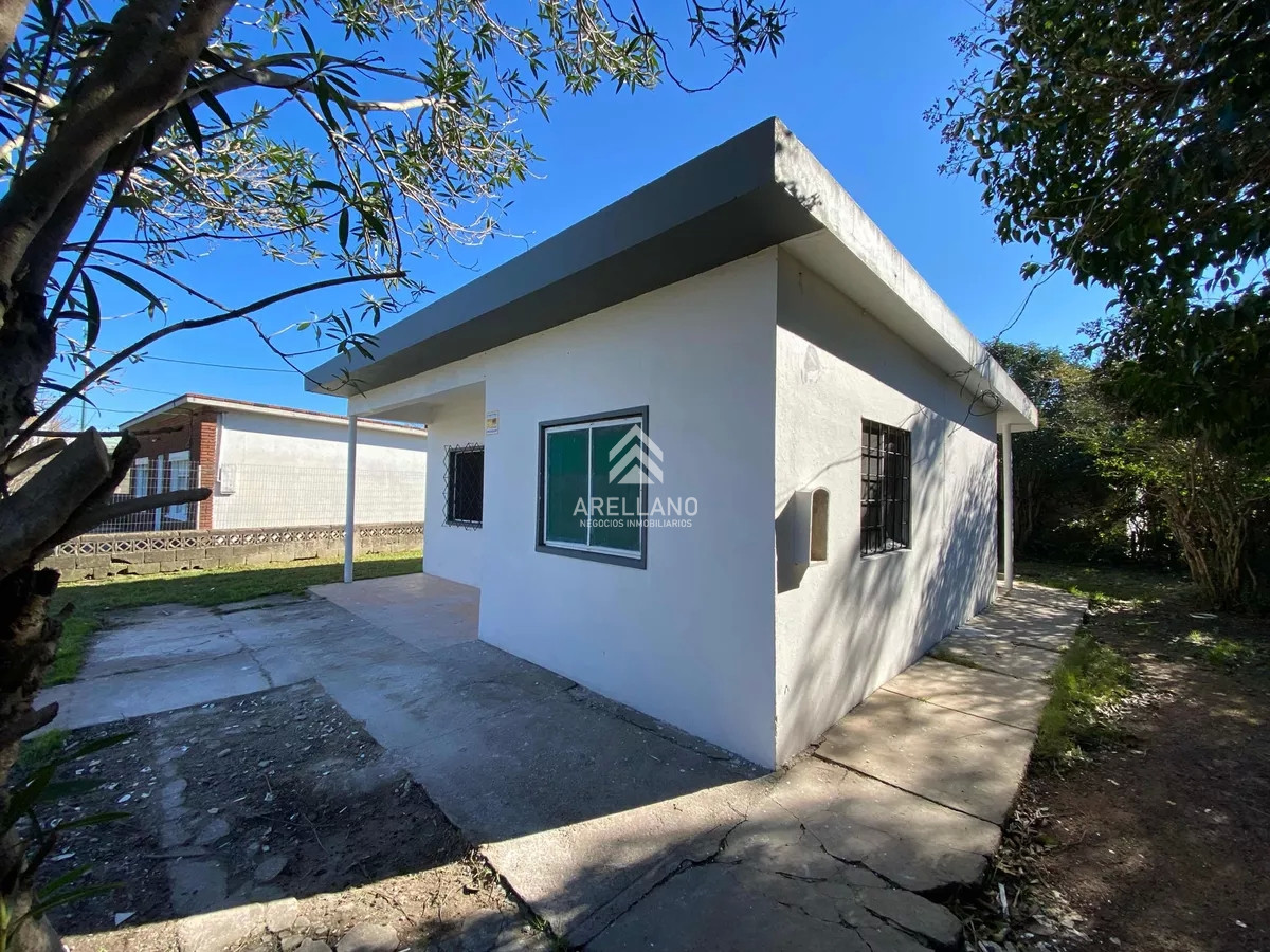 Casa ID.4220 - Casa en venta - Maldonado 2 dormitorios.