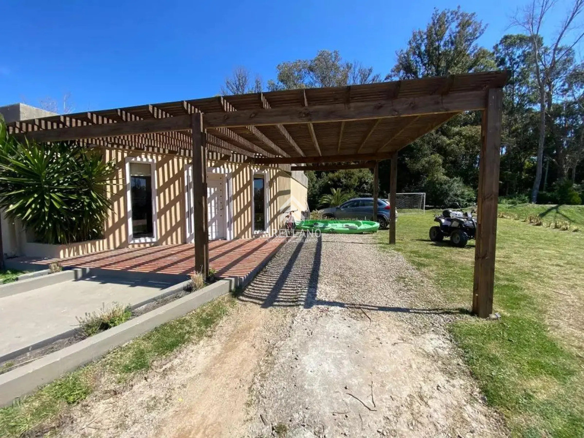 Casa ID.5516 - Venta y alquiler anual casa 3 dormitorios Punta Ballena 