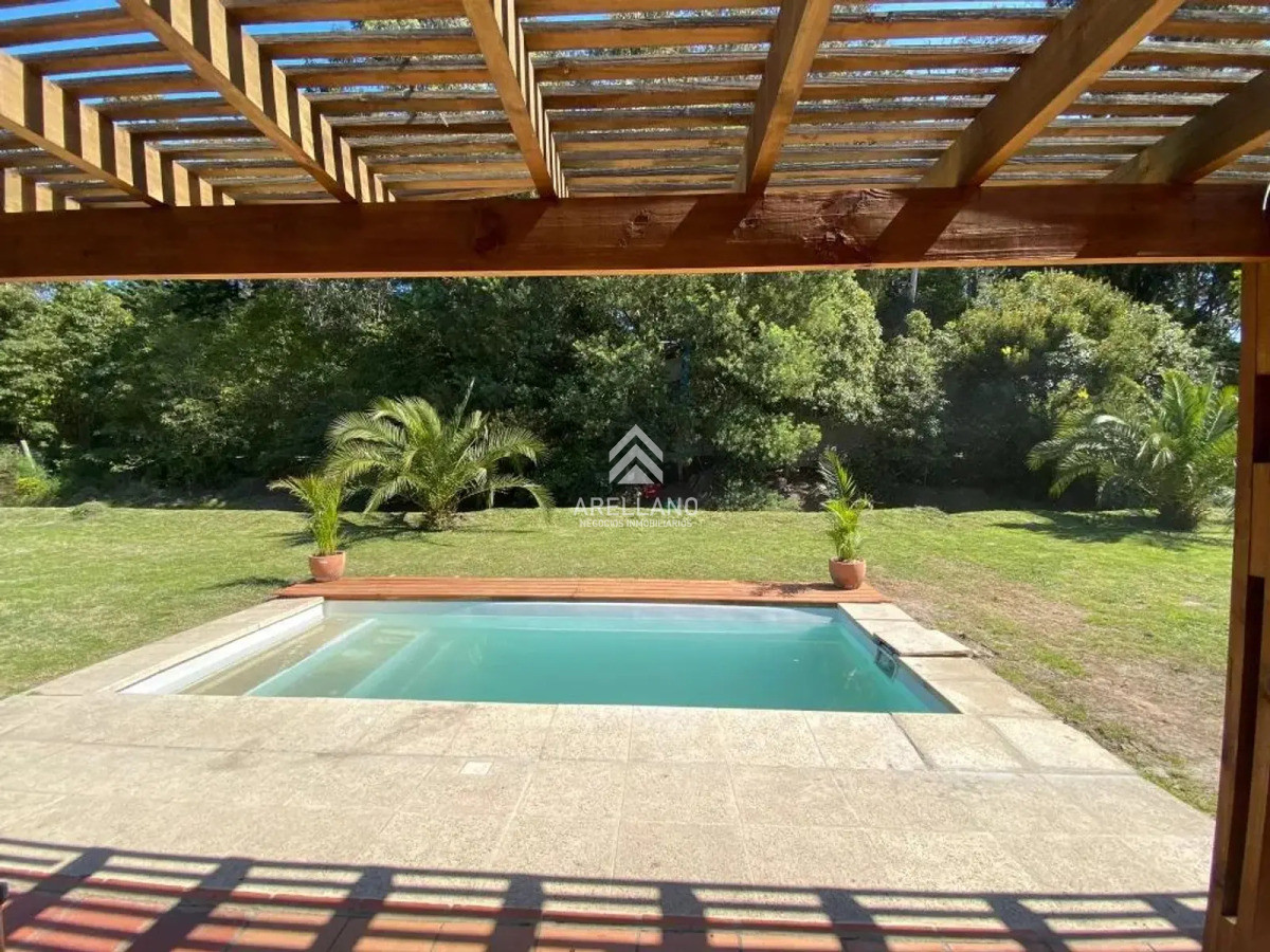 Casa ID.5516 - Venta y alquiler anual casa 3 dormitorios Punta Ballena 