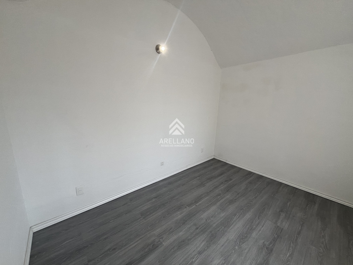 Casa ID.4620 - Casa en venta - 4 Dormitorios centro Maldonado
