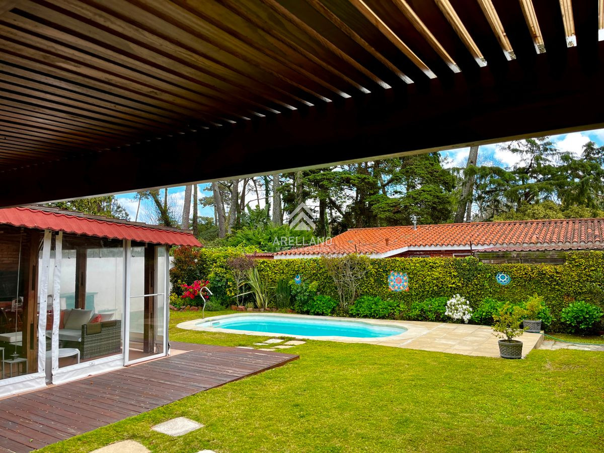 Casa ID.5327 - Casa Chalet en Alquiler de temporada