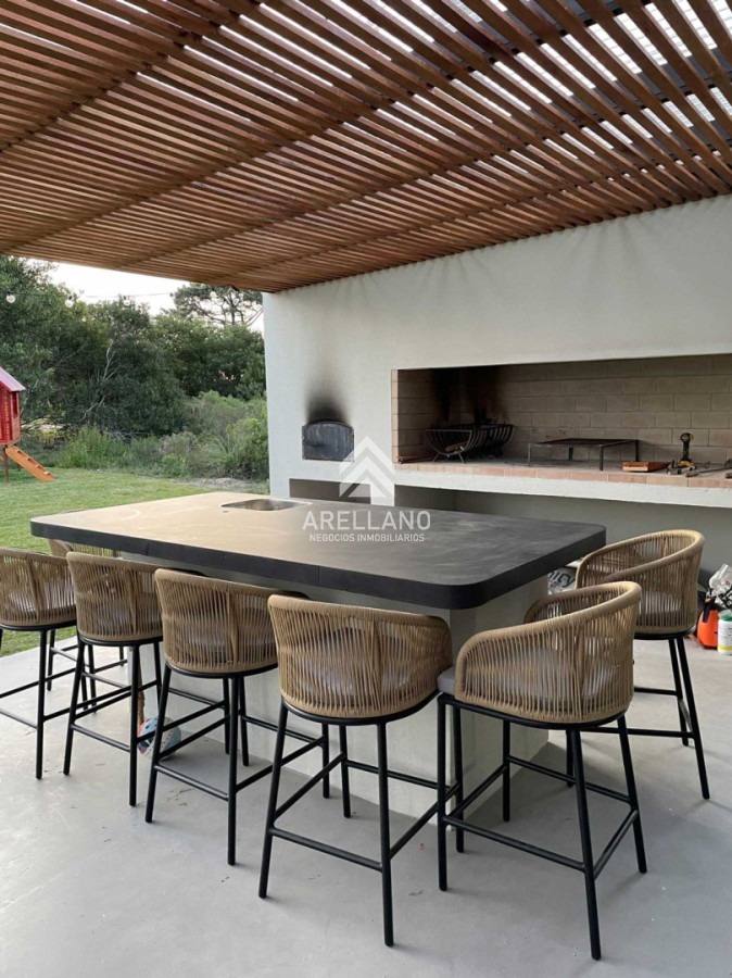 Casa ID.5674 - Alquiler temporal Reserva De Montoya - 4 Dormitorios La Barra 