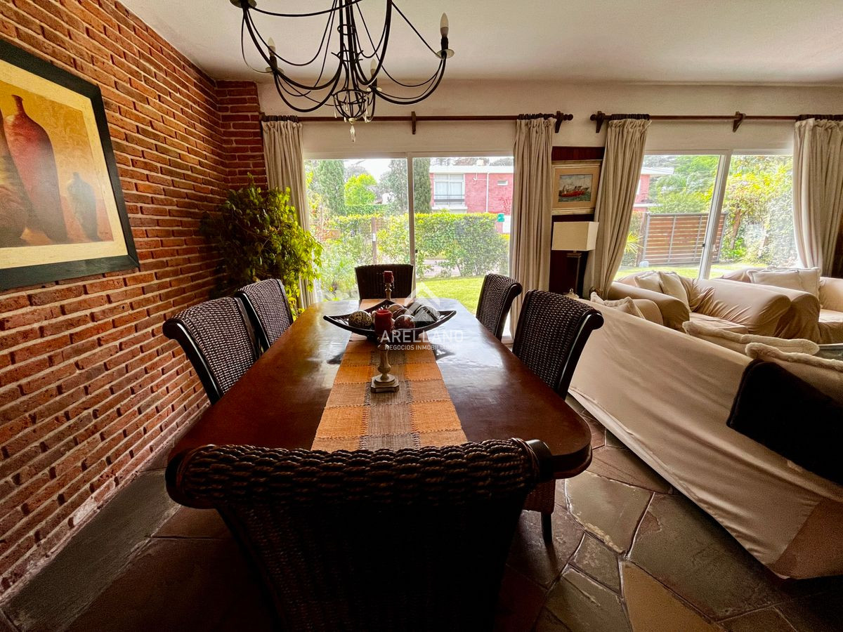 Casa ID.5327 - Casa Chalet en Alquiler de temporada