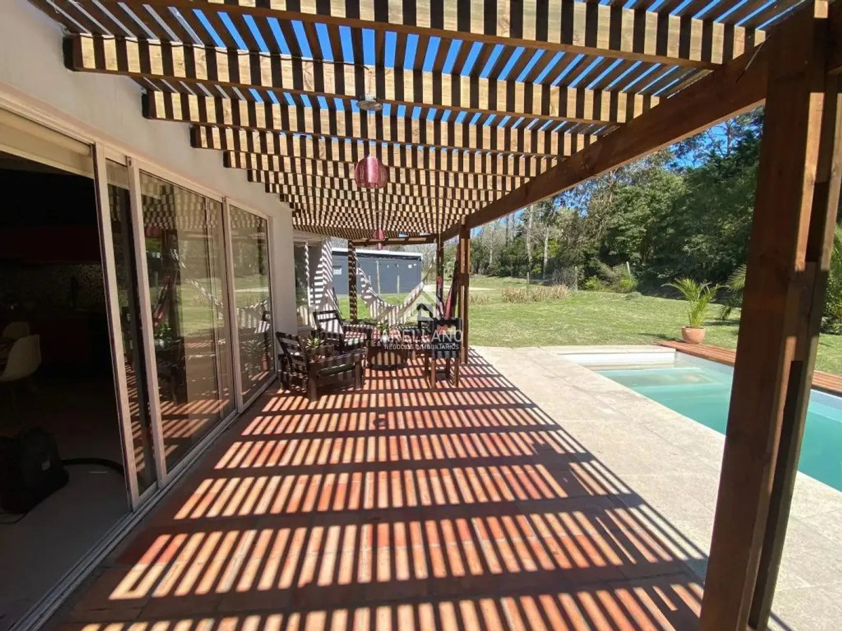 Casa ID.5516 - Venta y alquiler anual casa 3 dormitorios Punta Ballena 