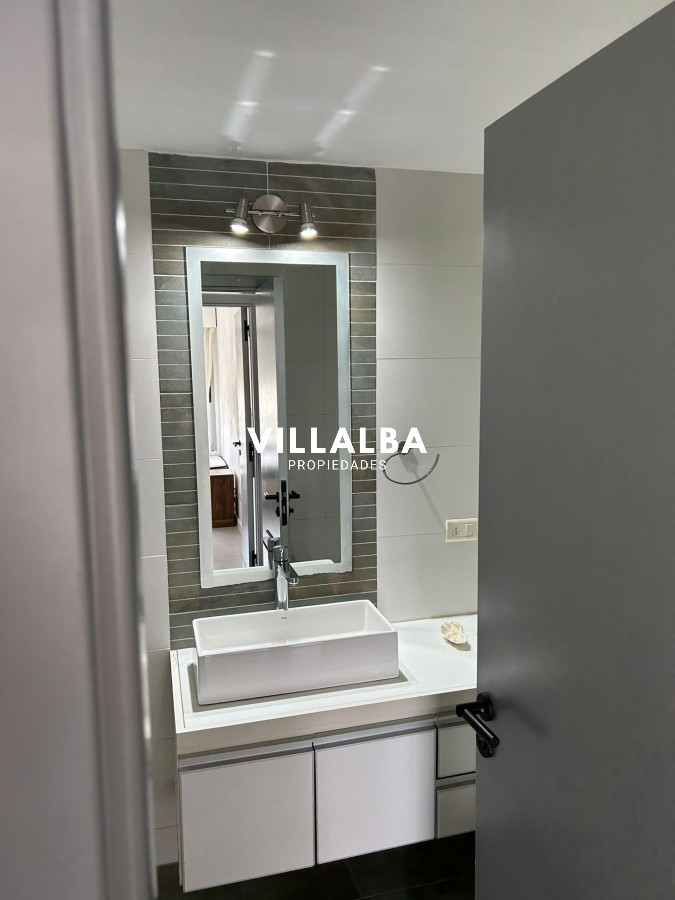 Apartamento ID.2738 - Apartamento en venta y alquiler de 2 dormitorios, Punta Del Este.