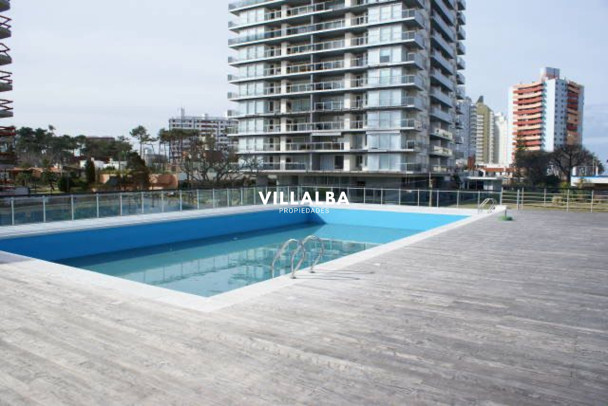 Apartamento ID.2738 - Apartamento en venta y alquiler de 2 dormitorios, Punta Del Este.