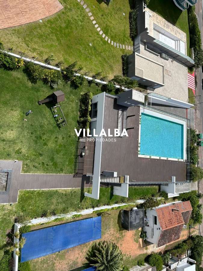 Apartamento ID.2738 - Apartamento en venta y alquiler de 2 dormitorios, Punta Del Este.