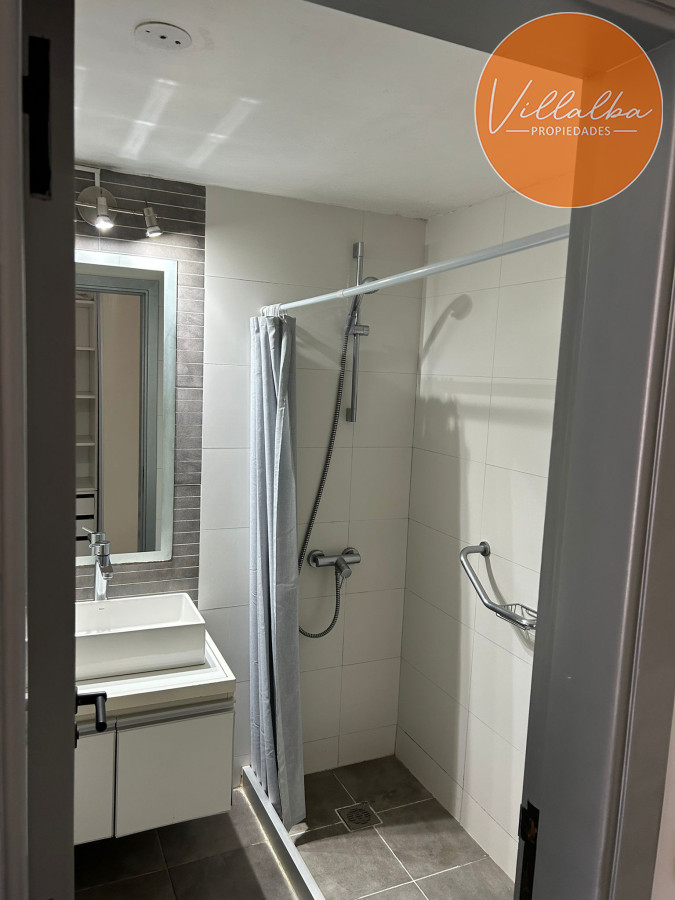 Apartamento ID.2738 - Apartamento en venta y alquiler de 2 dormitorios, Punta Del Este.