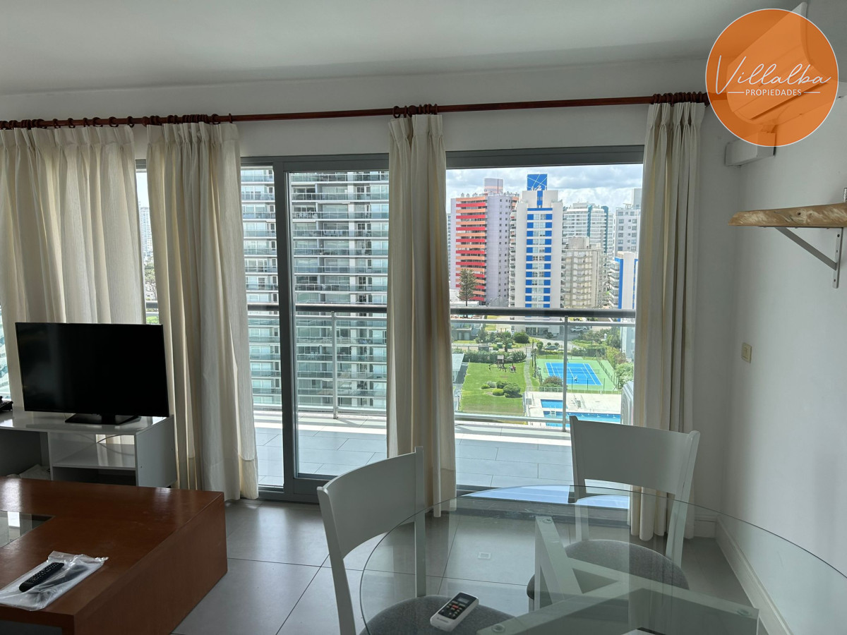 Apartamento ID.2738 - Apartamento en venta y alquiler de 2 dormitorios, Punta Del Este.