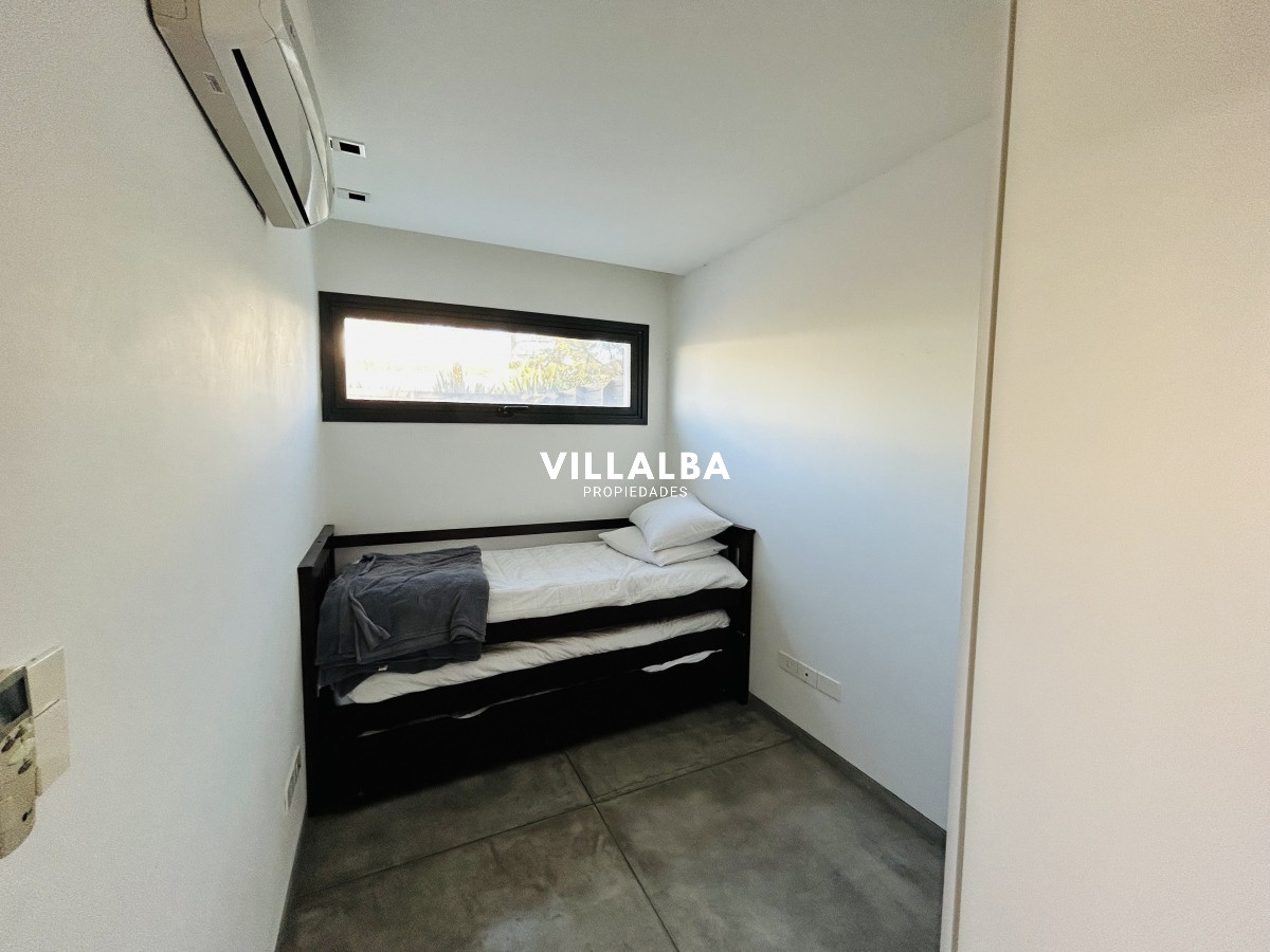 Casa ID.712 - Casa de lujo en Venta y Alquiler, Barrio Privado, en primera línea, Manantiales