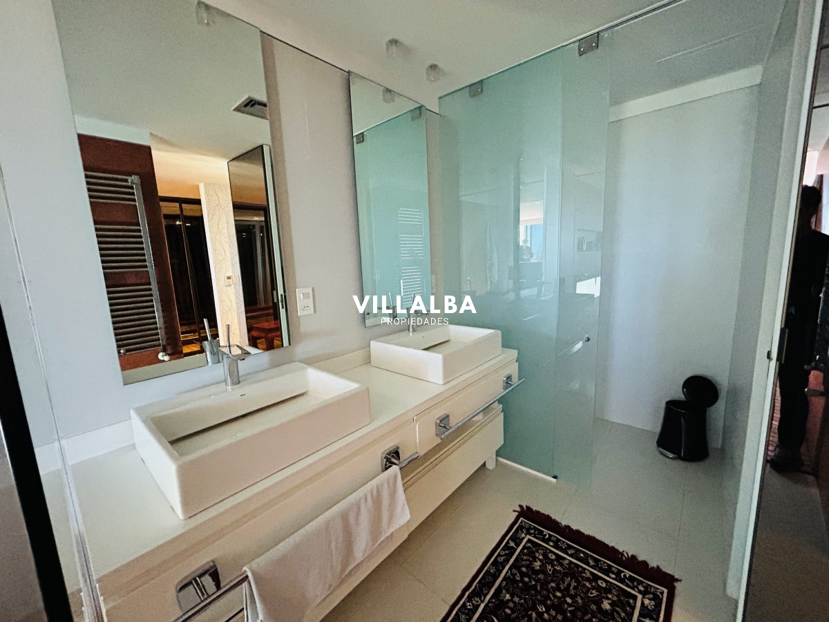Casa ID.712 - Casa de lujo en Venta y Alquiler, Barrio Privado, en primera línea, Manantiales