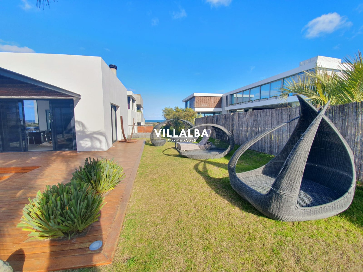 Casa ID.712 - Casa de lujo en Venta y Alquiler, Barrio Privado, en primera línea, Manantiales