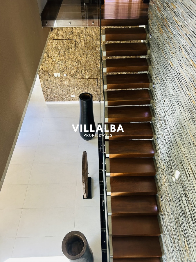 Casa ID.712 - Casa de lujo en Venta y Alquiler, Barrio Privado, en primera línea, Manantiales