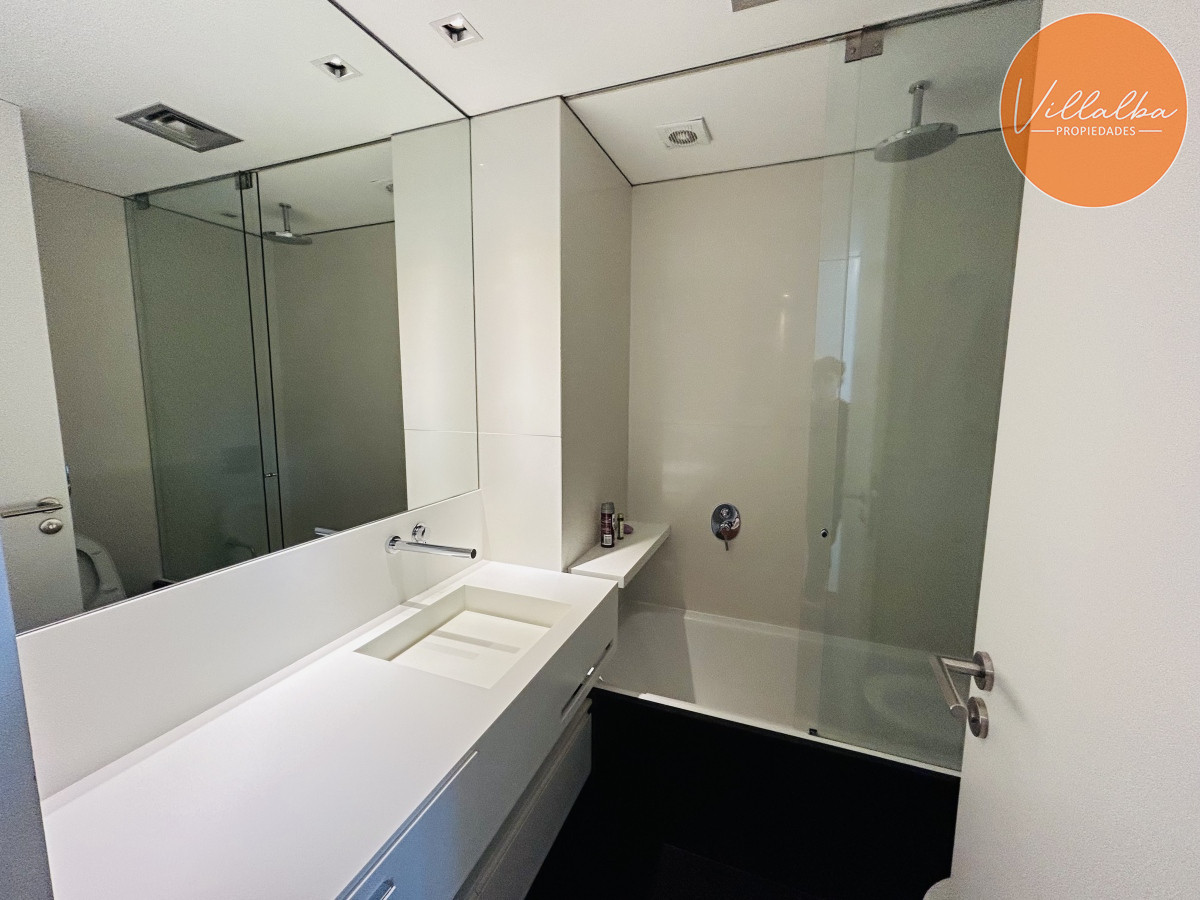 Apartamento ID.712 - Casa de lujo en Venta y Alquiler, Barrio Privado, en primera línea, Manantiales