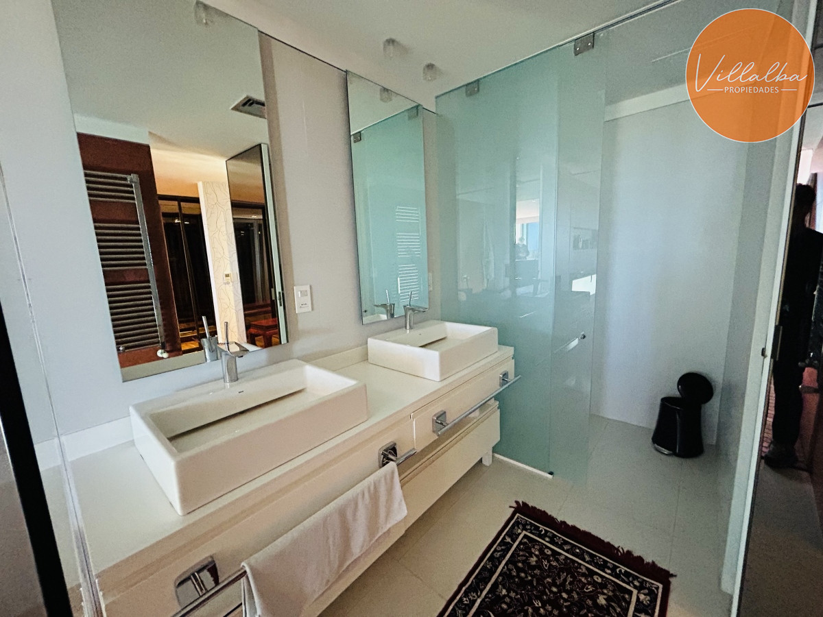 Apartamento ID.712 - Casa de lujo en Venta y Alquiler, Barrio Privado, en primera línea, Manantiales