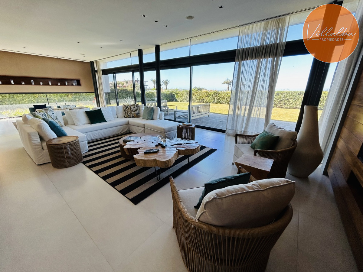 Apartamento ID.712 - Casa de lujo en Venta y Alquiler, Barrio Privado, en primera línea, Manantiales