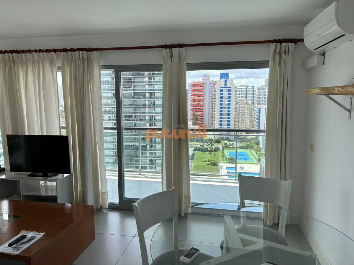 Apartamento ID.1787 - Apartamento en venta y alquiler de 2 dormitorios, Punta Del Este.