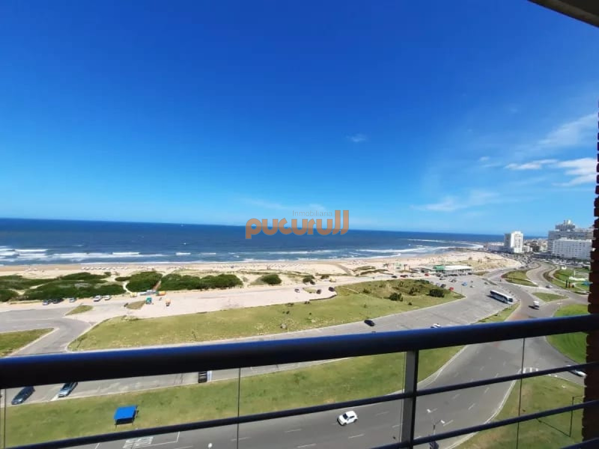 Apartamento ID.1793 - Apartamento en Venta y alquiler Frente Al Mar, Playa Brava.