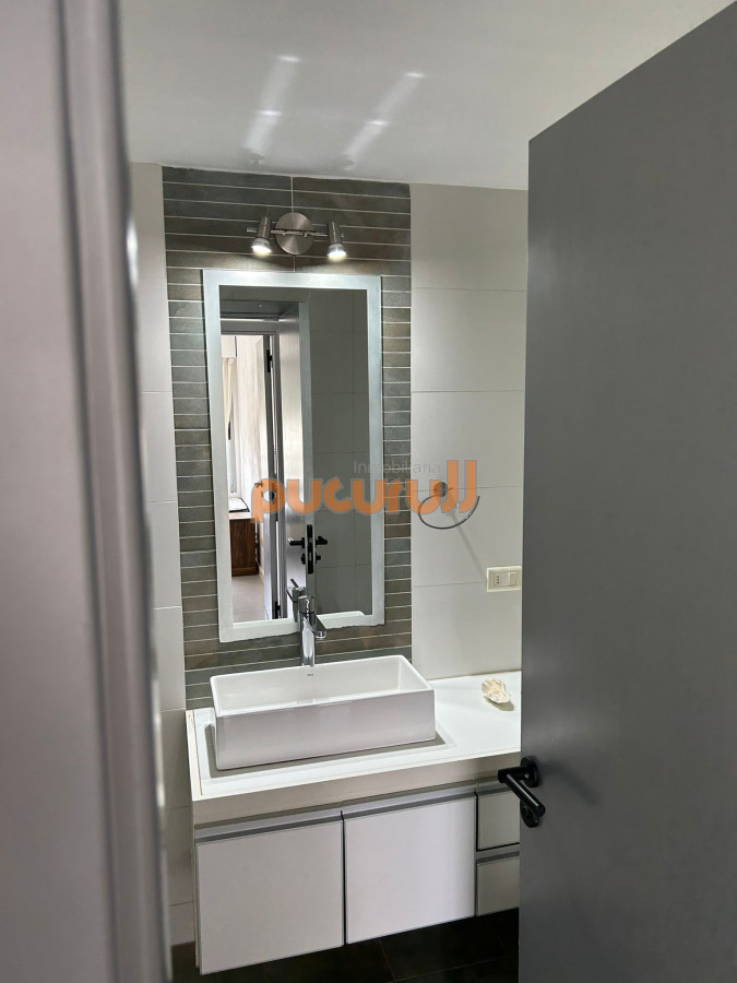 Apartamento ID.1787 - Apartamento en venta y alquiler de 2 dormitorios, Punta Del Este.