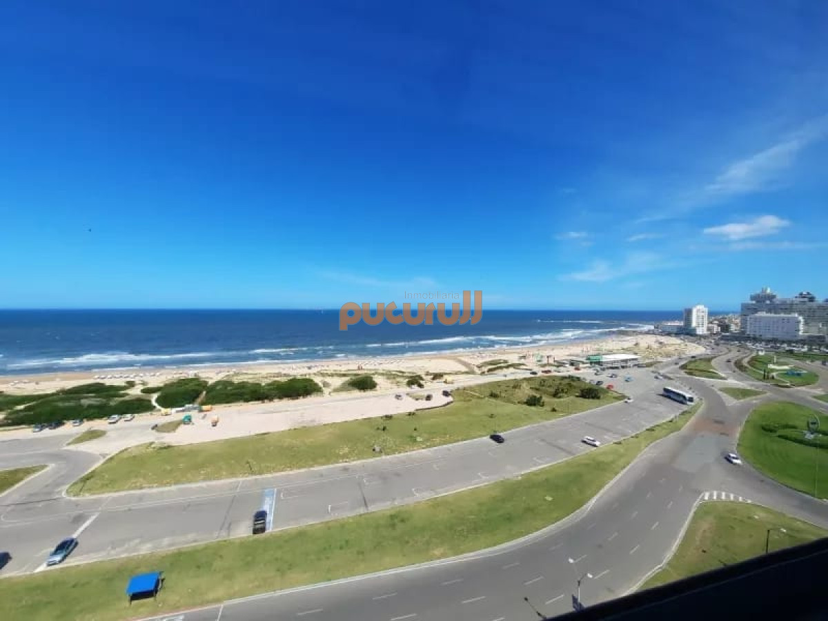 Apartamento ID.1793 - Apartamento en Venta y alquiler Frente Al Mar, Playa Brava.