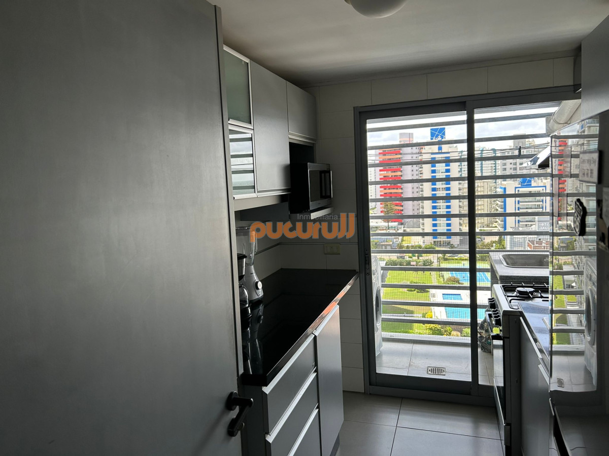 Apartamento ID.1787 - Apartamento en venta y alquiler de 2 dormitorios, Punta Del Este.