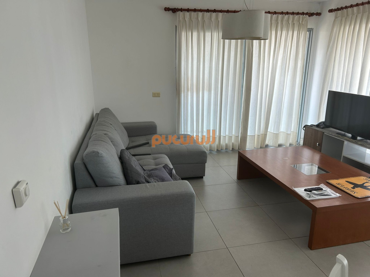 Apartamento ID.1787 - Apartamento en venta y alquiler de 2 dormitorios, Punta Del Este.