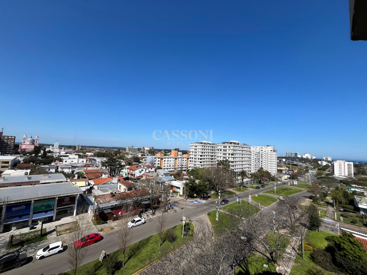 Apartamento ID.4031 - Apartamento en venta - 3 dormitorios Barrio Ipora.